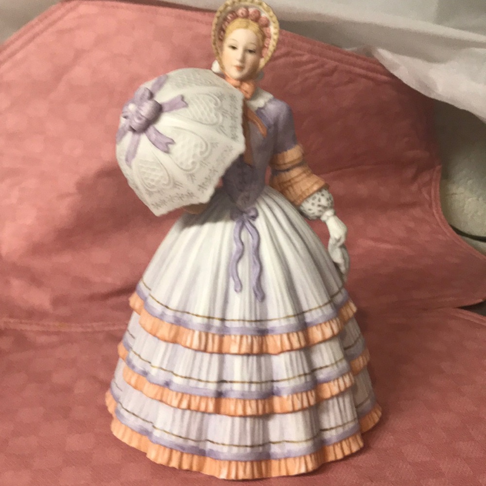 Lenox figurine Springtime promenades